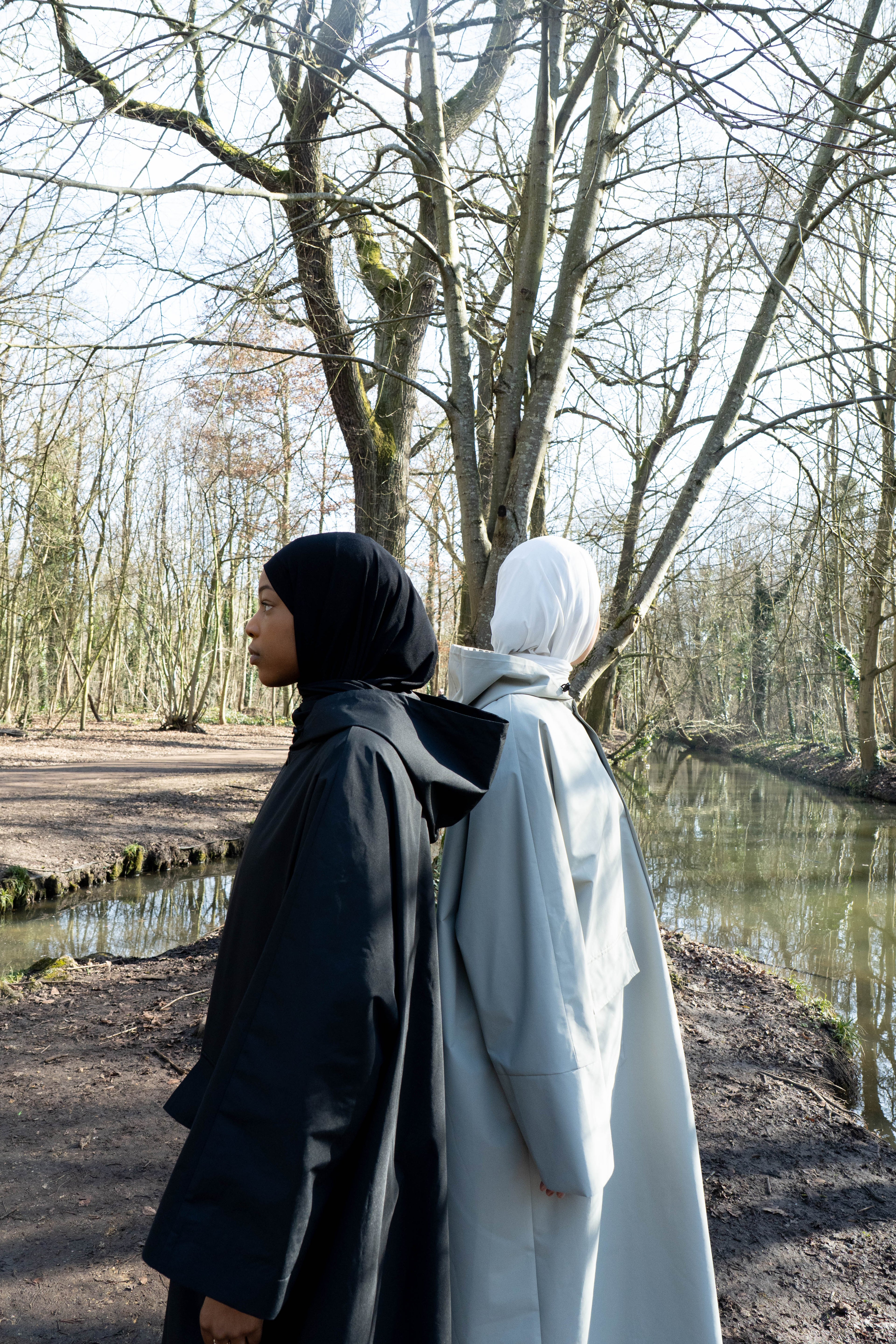 Hiwaya Rain Collection - L'Abaya qui sublime vos jours gris